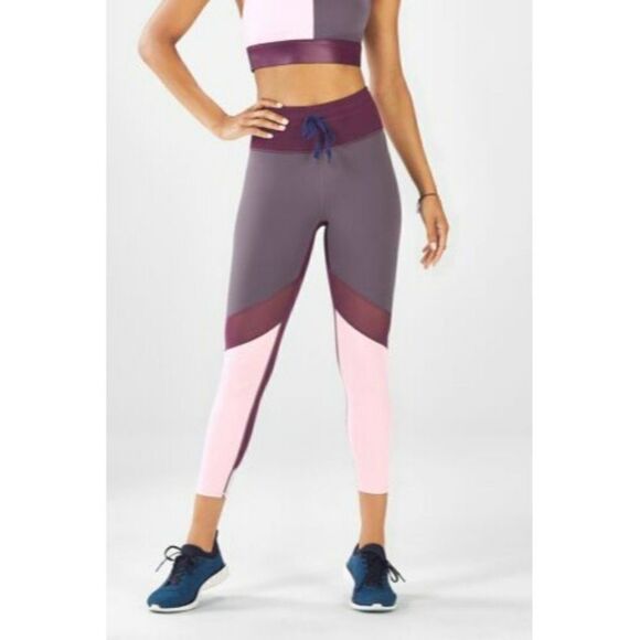 Fabletics High Waisted Statement Powerhold Capri Leggings - Picture 1 of 8